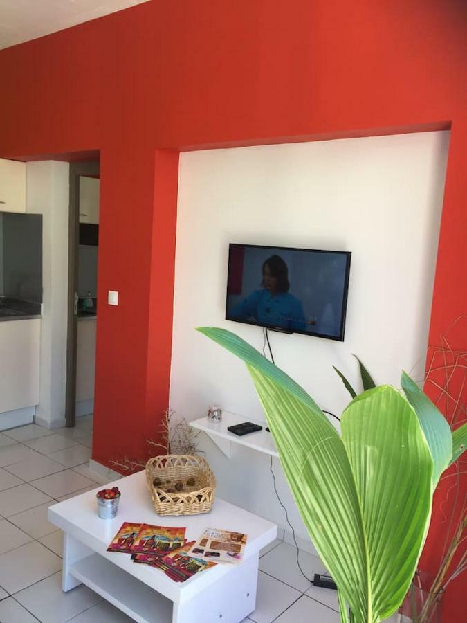 Cosy Tamarins 1 A Quelques Pas Du Lagon サンタンヌ エクステリア 写真
